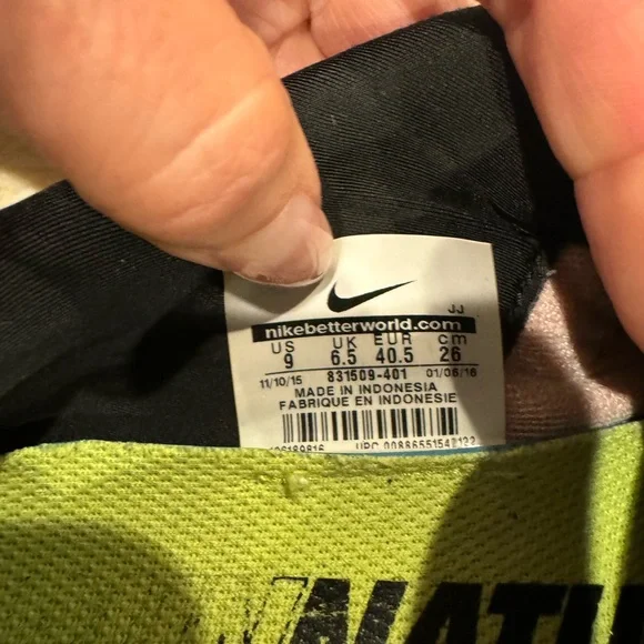 Nike girls teal and hot pink tennis shoes, size 9 - Picture 6 of 6